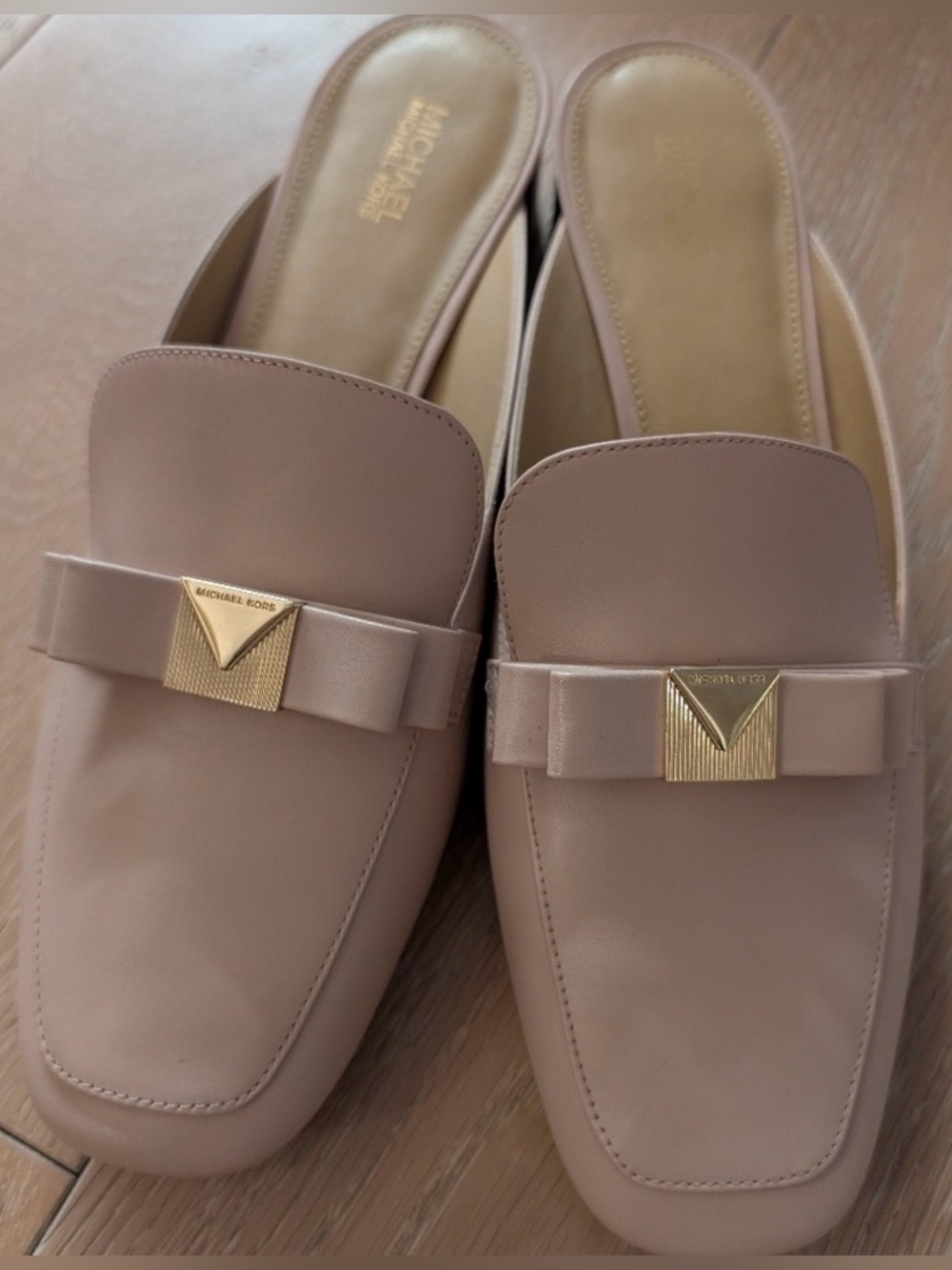 Michael Kors Women's Blush Leather Mules NWT